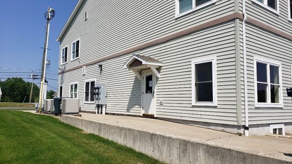 Parsanna Office Building: 180 Academy St, Presque Isle, ME 04769